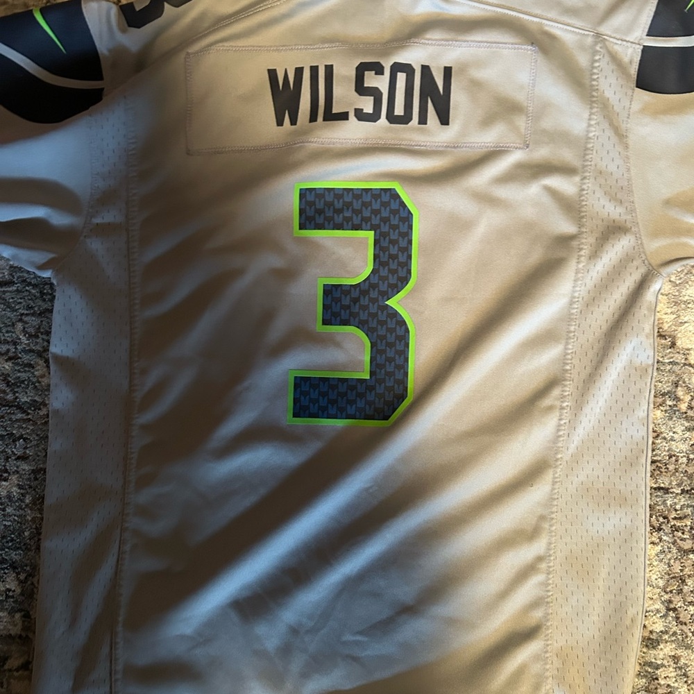 Russell Wilson Seahawks jersey - Picture 2 of 2